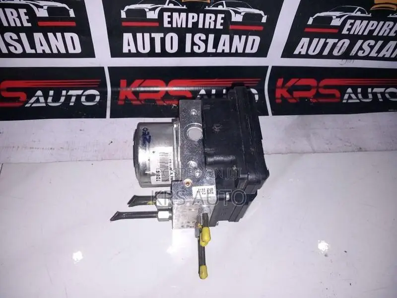 Nissan Leaf AEZO ABS Unit