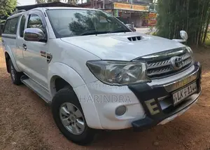 Toyota Hilux VIGO G DUEL PURPOSE 2010