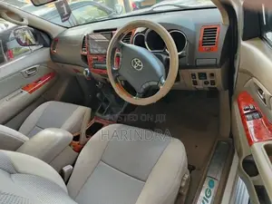 Toyota Hilux VIGO G DUEL PURPOSE 2010