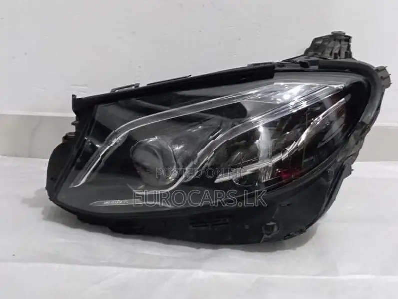 Mercedes E300 Headlight