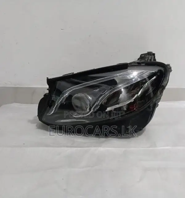 Mercedes E300 Headlight