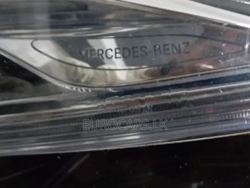 Mercedes E300 Headlight