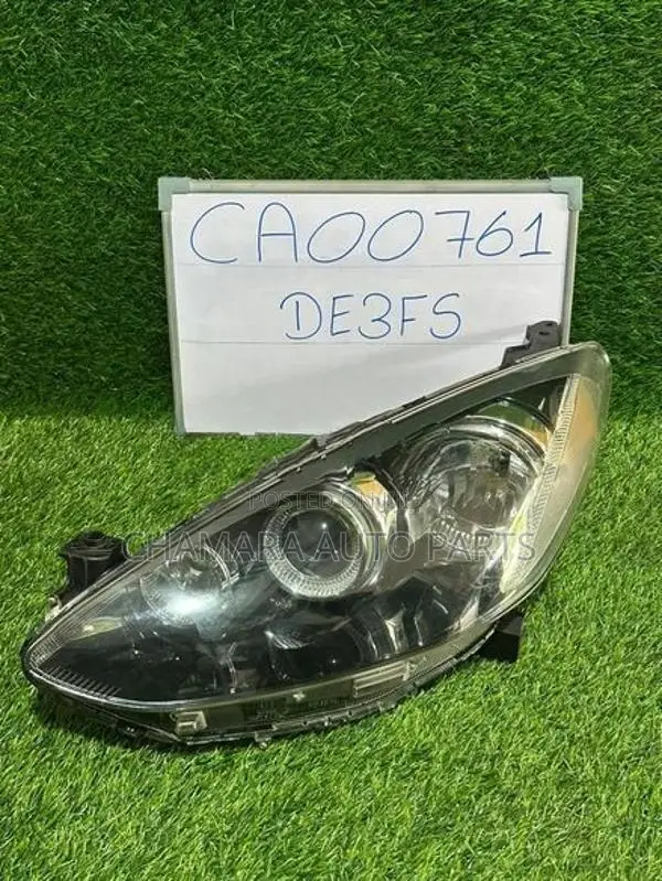 Mazda Demio (DE3FS) Xenon Head Light