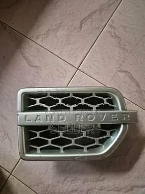 Land Rover Discovery 4 Fender Vent