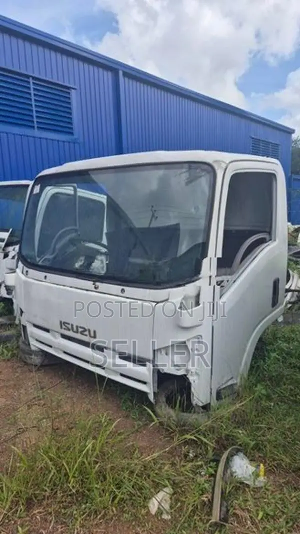 Isuzu ELF Wide Face Cabin