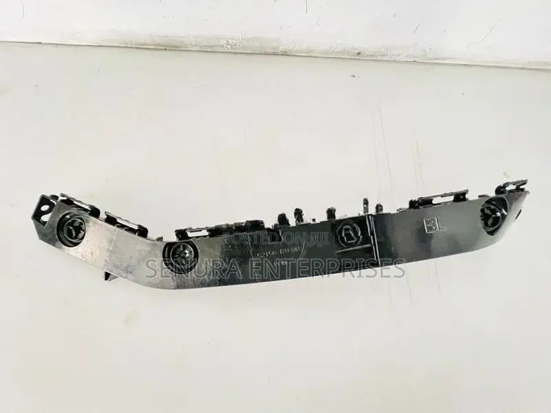 Toyota Tank M900 Rear Buffer Retainer L/h
