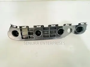 Daihatsu Hijet Front Buffer Retainer R/h