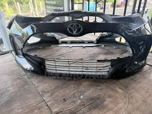 Toyota yaris Front buffer