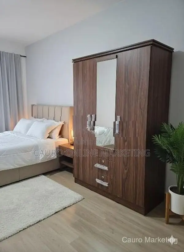 New Melamine 3 Door Cupboard Wardrobe 6*4 Ft fs