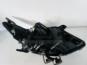 Toyota Noah ZWR80 Head Light L/H