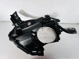 Toyota Passo M700 a Head Light R/H