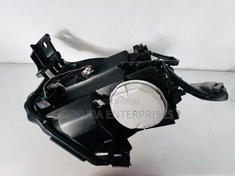 Toyota Passo M700 a Head Light R/H