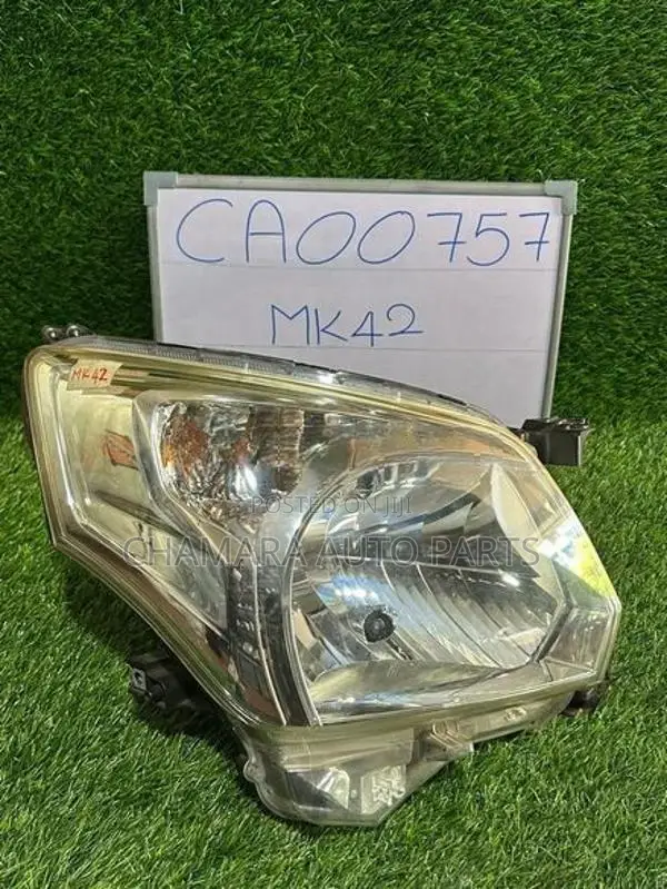 Suzuki Spacia (MK42S) Head Light