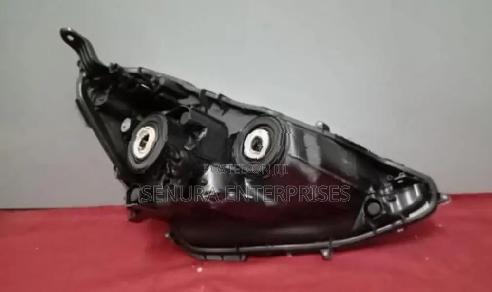 Toyota Aqua Nhp10 Head Light Lh
