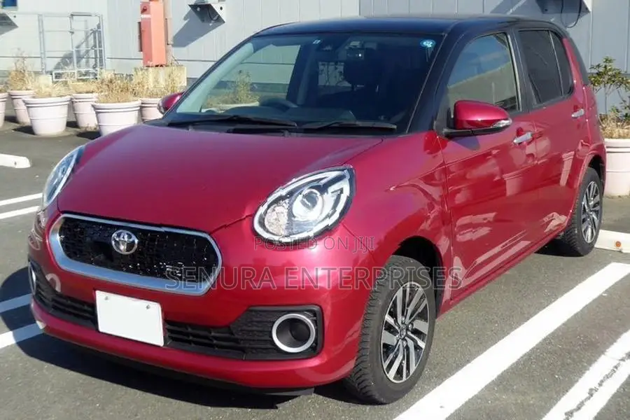 Toyota Passo M700 a Head Light R/H