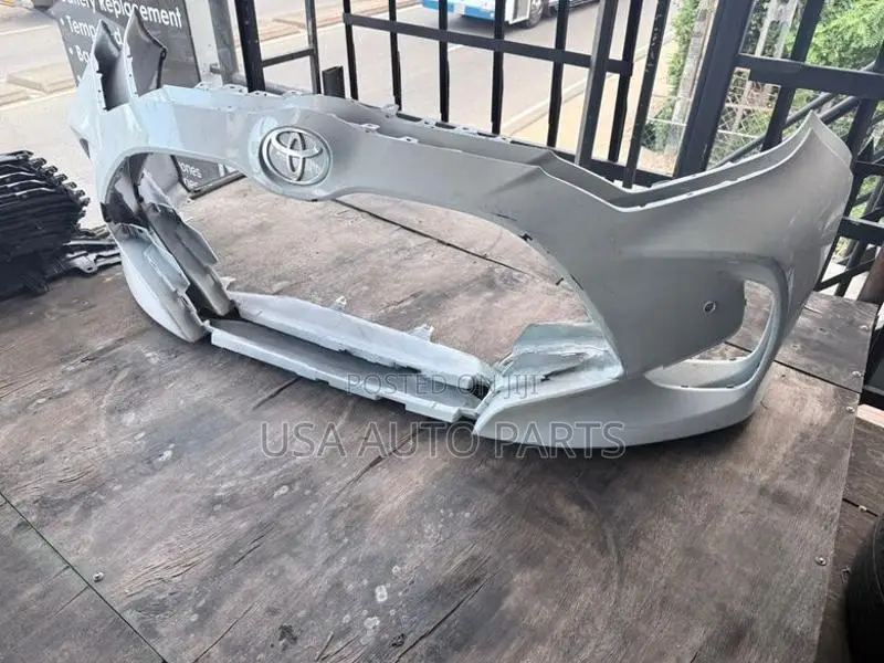 toyota yaris front Buffer