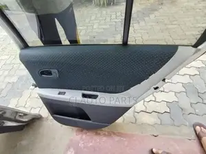 Toyota Vitz KSP90 Door Set