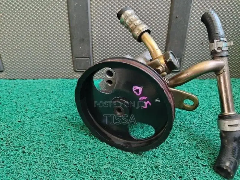 Nissan Sunny FB15 Power Steering Pump