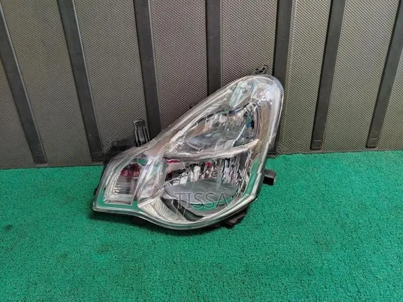 Nissan Bluebird G11 Headlight