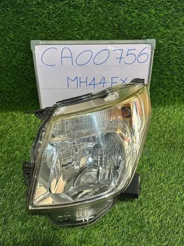 Suzuki WagonR (MH44FX) Head Light