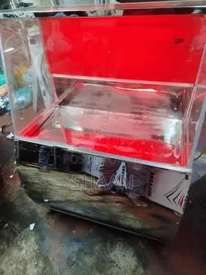 කුකුල් මස් සහ මාළු ශීතකරන. Chicken & Fish Display Coolers