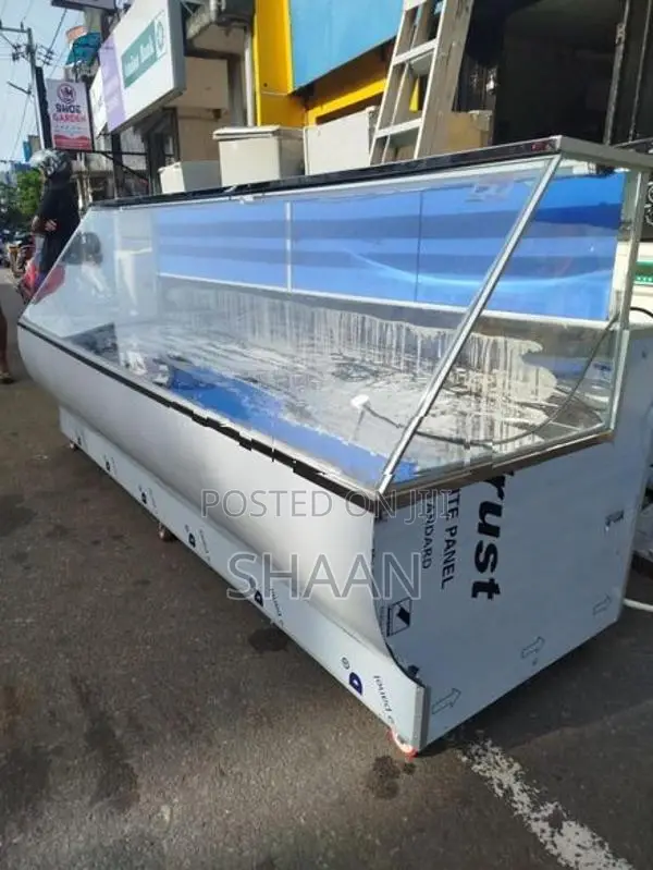 කුකුල් මස් සහ මාළු ශීතකරන. Chicken & Fish Display Coolers S1
