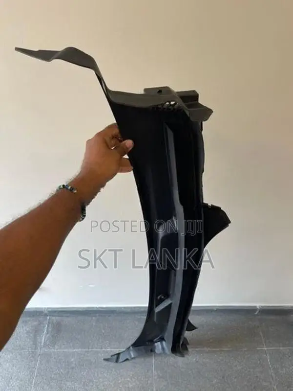 Genuine BMW 740e 740Le 2018 Front Windscreen Lower Panel