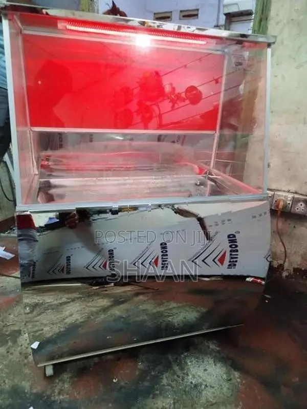 කුකුල් මස් සහ මාළු ශීතකරන. Chicken & Fish Display Coolers