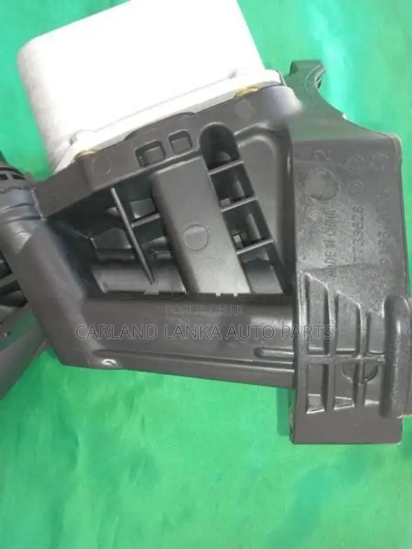BMW 520d F10 2016 B47 Oil Cooler Housing