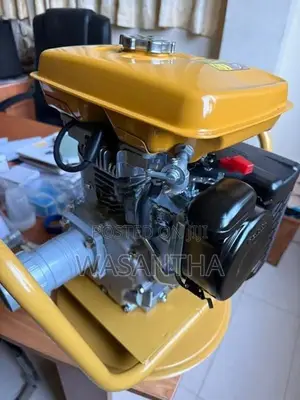 Robin Japan Vibrator Engine