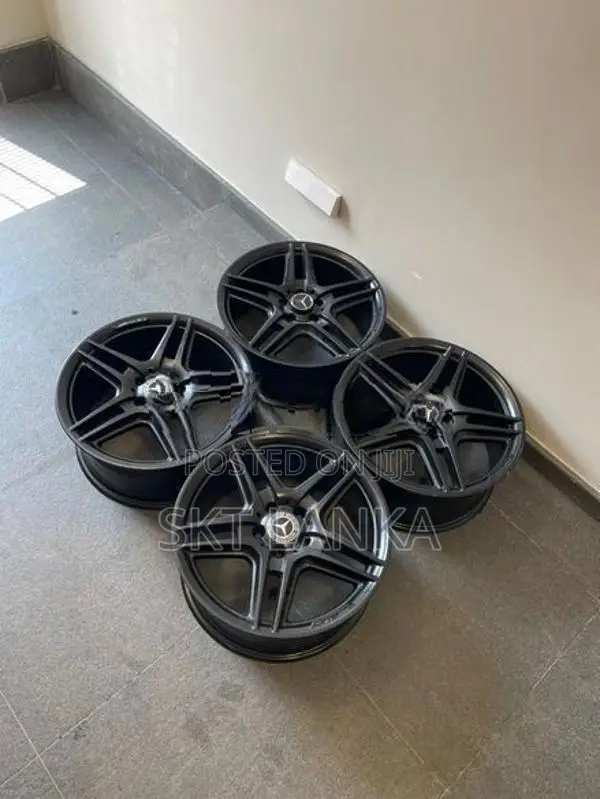 Mercedes Benz C E Class W204 W212 8J 18” AMG Alloy wheels set
