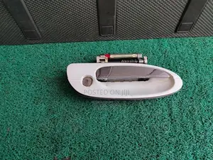 Nissan Cefiro A33 Front Door Handle