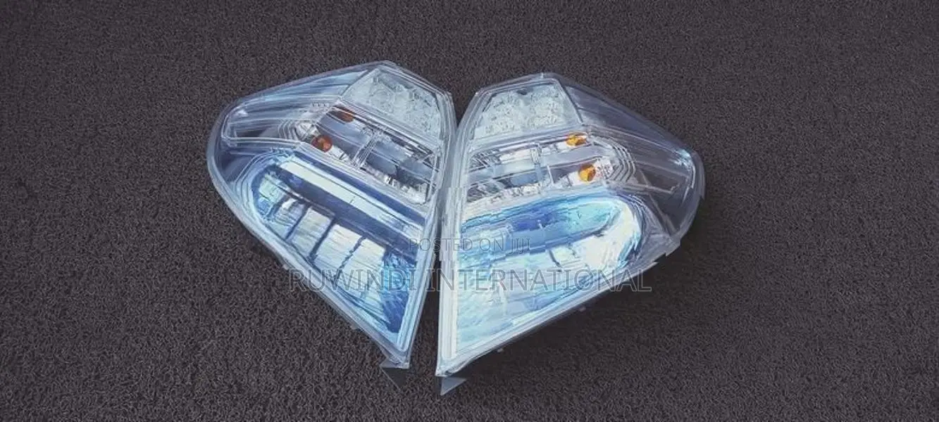 HONDA FIT GP1 TAIL LIGHT (BLUE SHADE) LH/RH