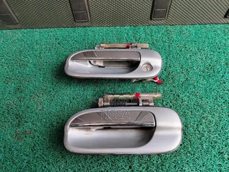Nissan Sunny FB15 Door Handle