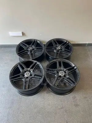 Mercedes Benz C E Class W204 W212 8J 18” AMG Alloy wheels set