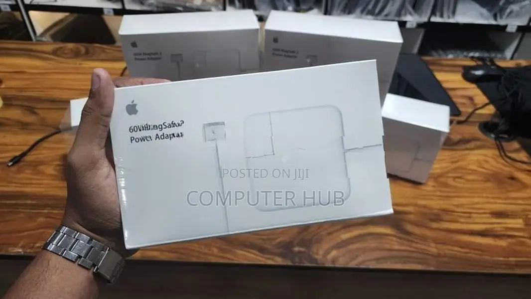 Apple 60W MagSafe 2 Power Adapter #02