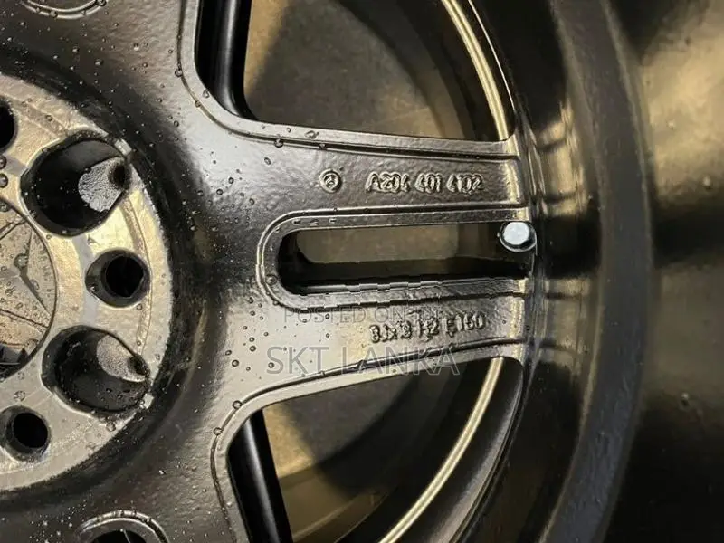 Mercedes Benz C E Class W204 W212 8J 18” AMG Alloy wheels set