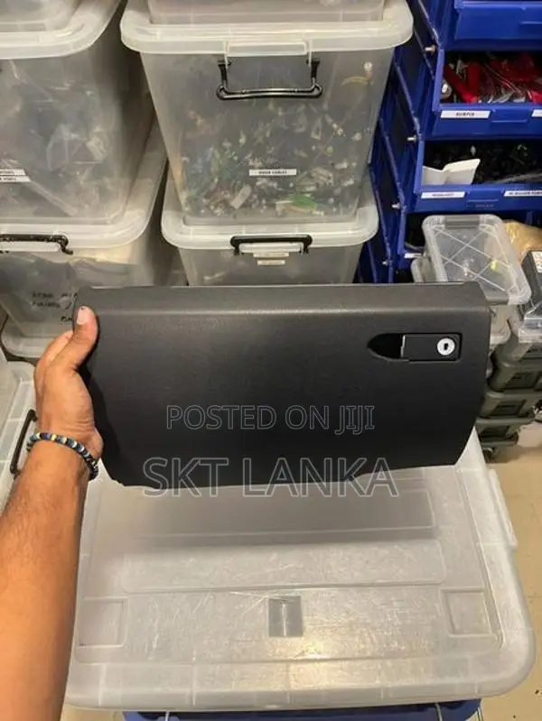 Genuine Mercedes C180 W204 2012 dash glove box black