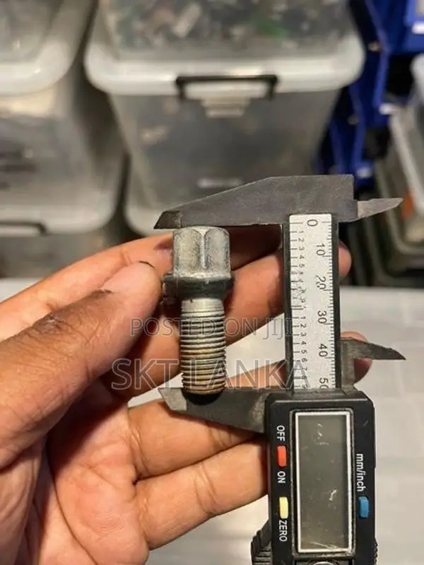 Mercedes C Class 2018 Alloy Wheel Bolt