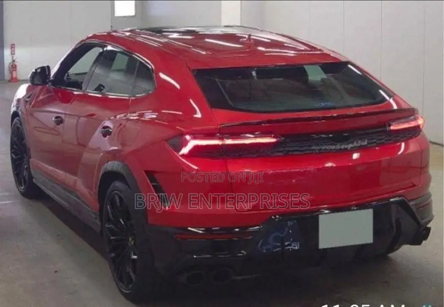 Lamborghini Urus Twin turbo V8 2025