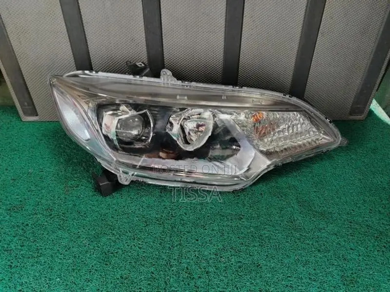 Honda Fit GP5 Headlight