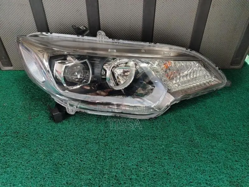 Honda Fit GP5 Headlight