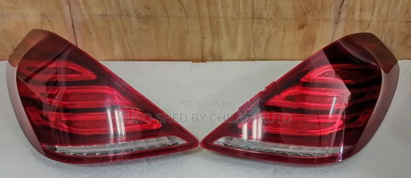 Mercedes Benz W222 Tail Light