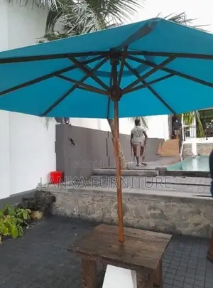 BEACH UMBRELLA S