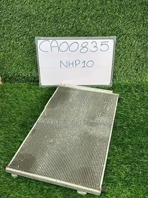 Toyota Aqua (NHP10) AC Condenser