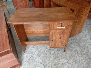 Modern Hi-Quality 3x1.5ft Hm Office Tables