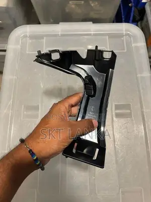 Genuine BMW 520d 2014 Fender Bracket F10