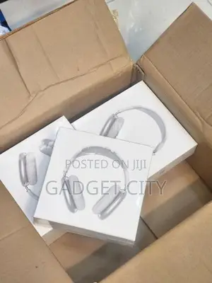 AIRPODS MAX Headphones Restocked