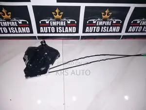 Toyota Vitz KSP 130 Door Actuator unit