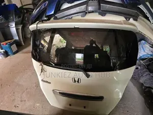 Honda Freed Spike Body Parts